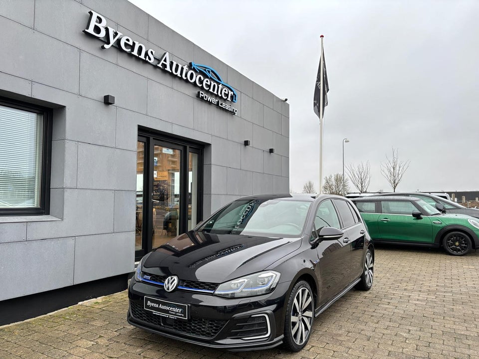 VW Golf VII 1,4 GTE DSG 5d