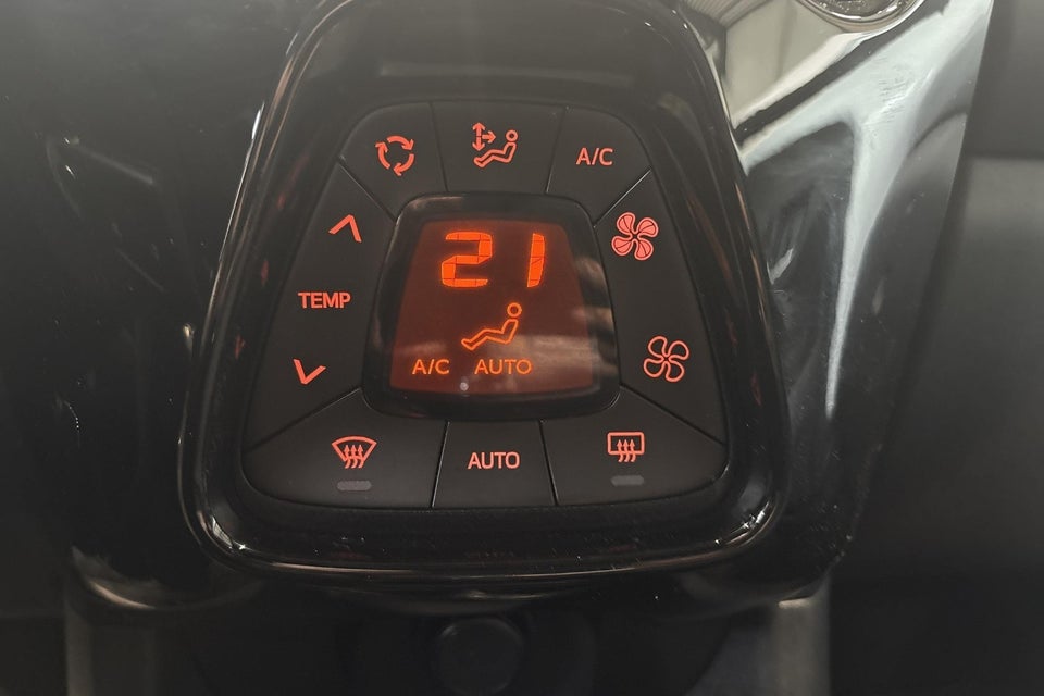Toyota Aygo 1,0 VVT-i x-cite 5d