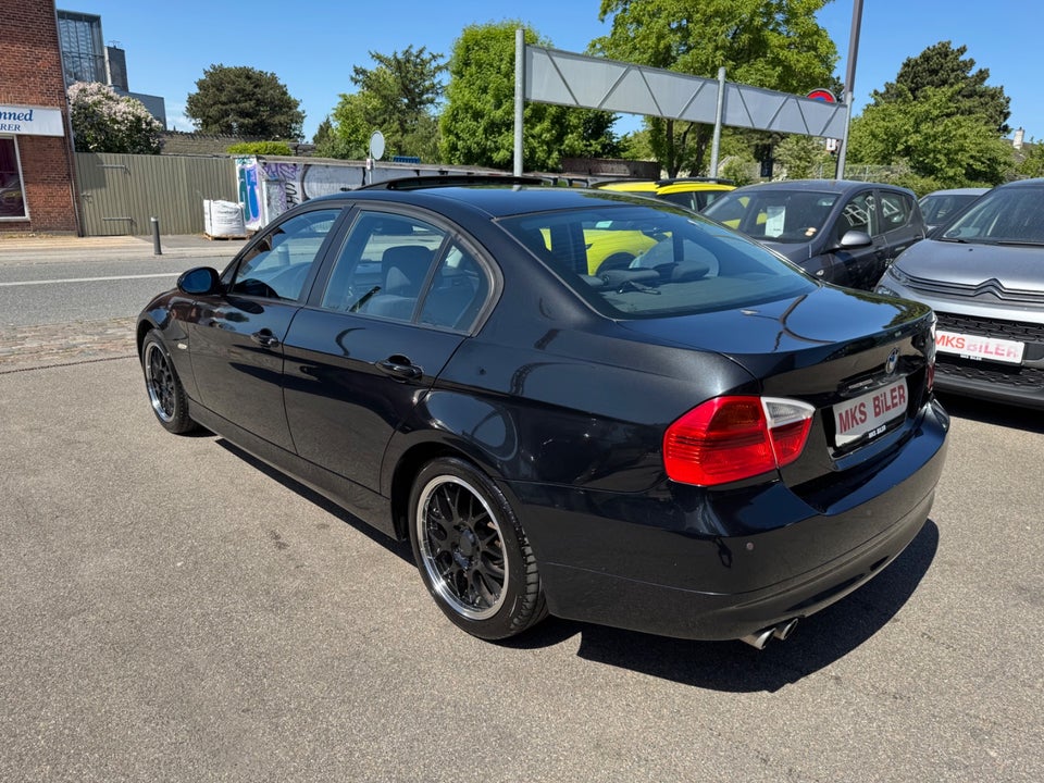 BMW 320i 2,0 Steptr. 4d