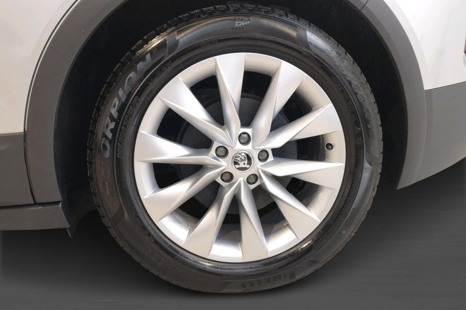 Skoda Elroq 85 iV Lodge Advanced 5d