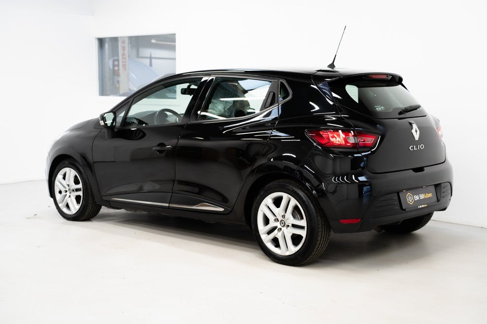 Renault Clio IV 0,9 TCe 90 Expression 5d