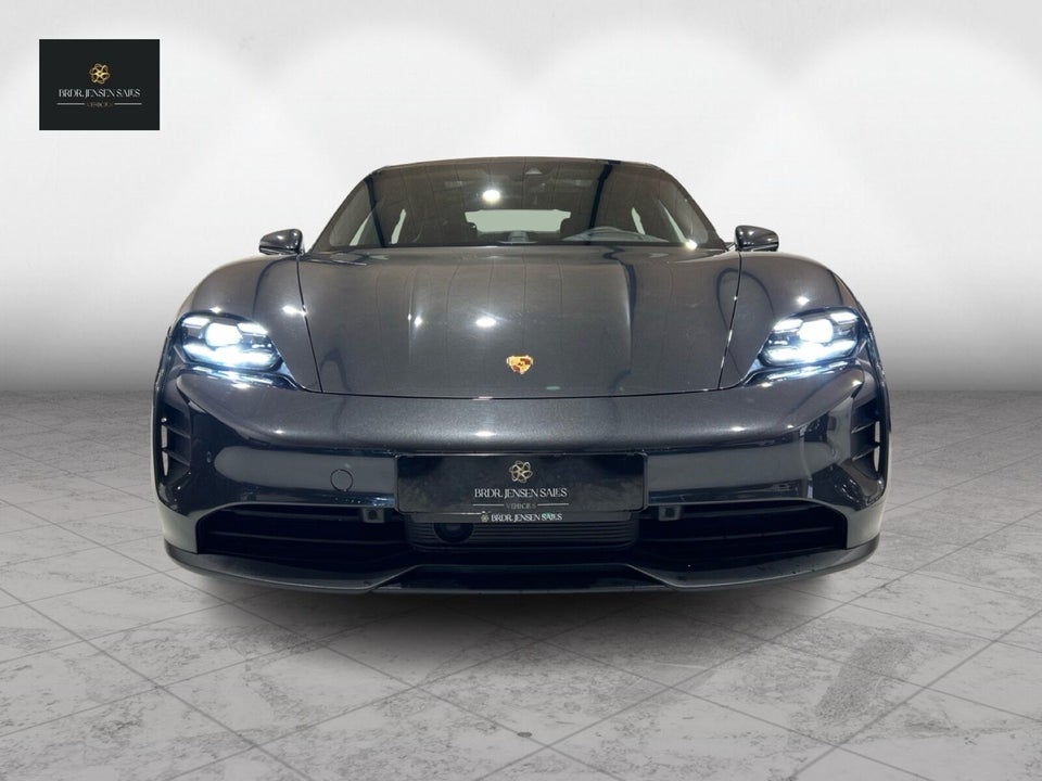 Porsche Taycan GTS Performance+  4d