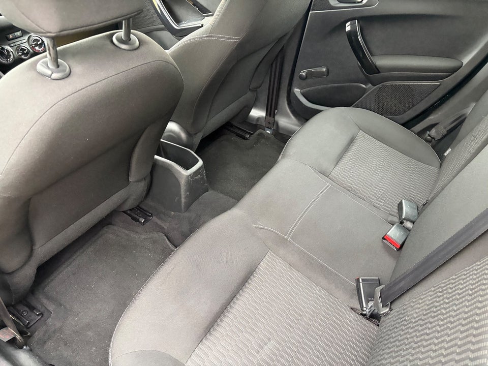 Peugeot 208 1,6 BlueHDi 100 Active 5d