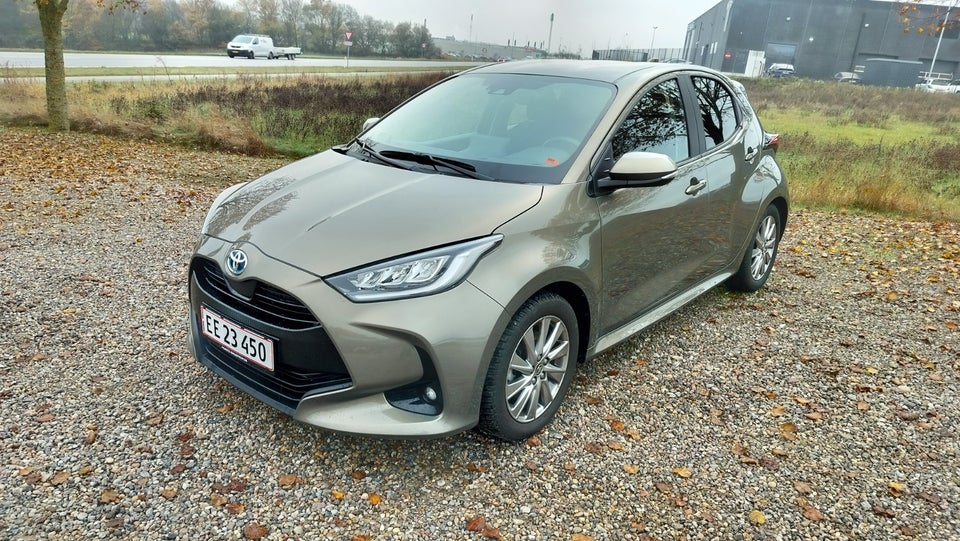 Toyota Yaris 1,5 Hybrid Active Tech+ e-CVT 5d