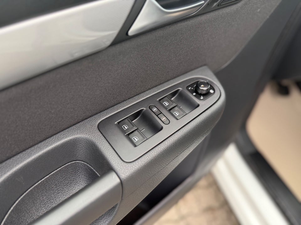 VW Sharan 1,4 TSi 150 Trendline BMT 5d