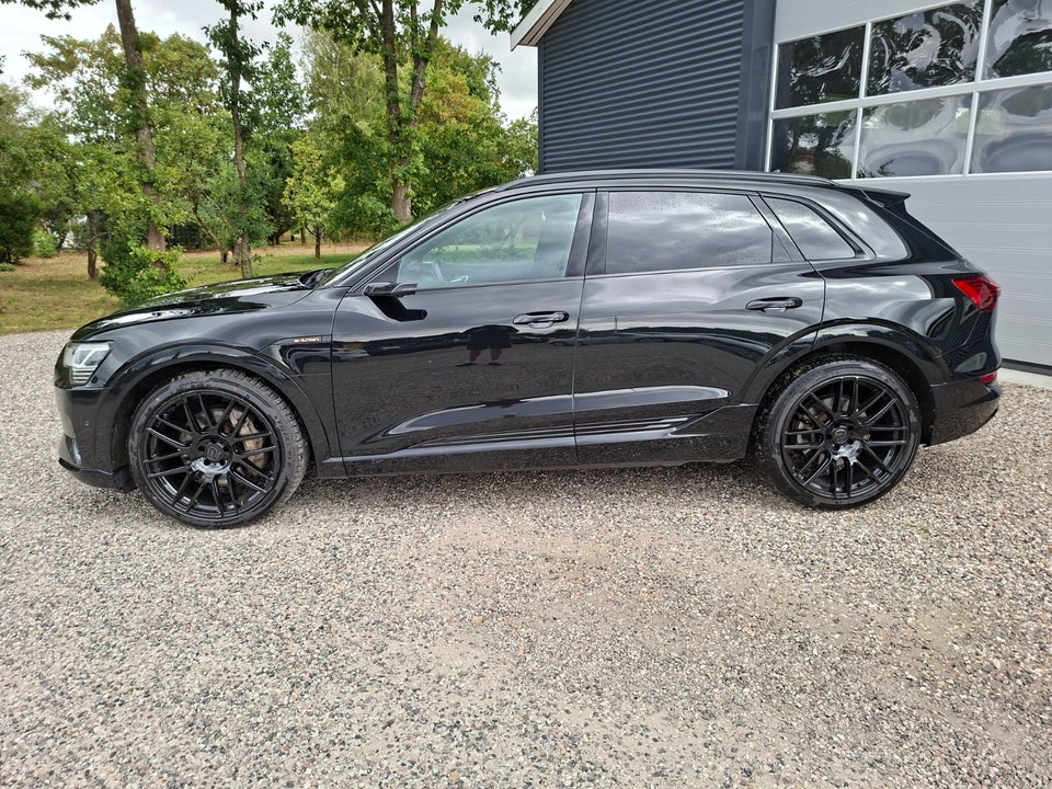 Audi e-tron 55 Launch Edition quattro 5d