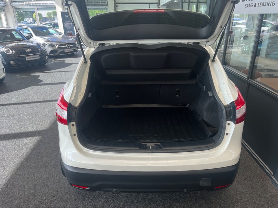 Nissan Qashqai 1,5 dCi 110 Tekna 5d