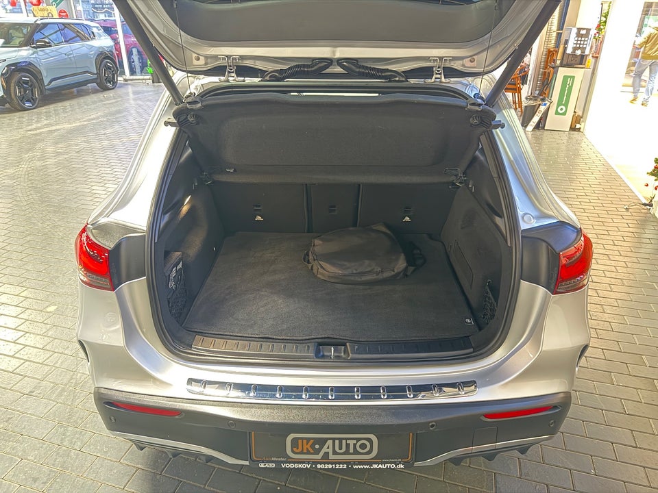 Mercedes EQA250 AMG Line 5d