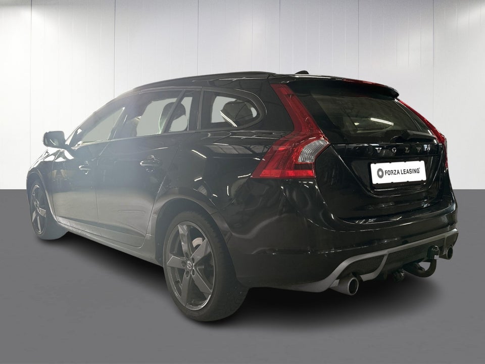 Volvo V60 2,0 D4 163 R-Design 5d