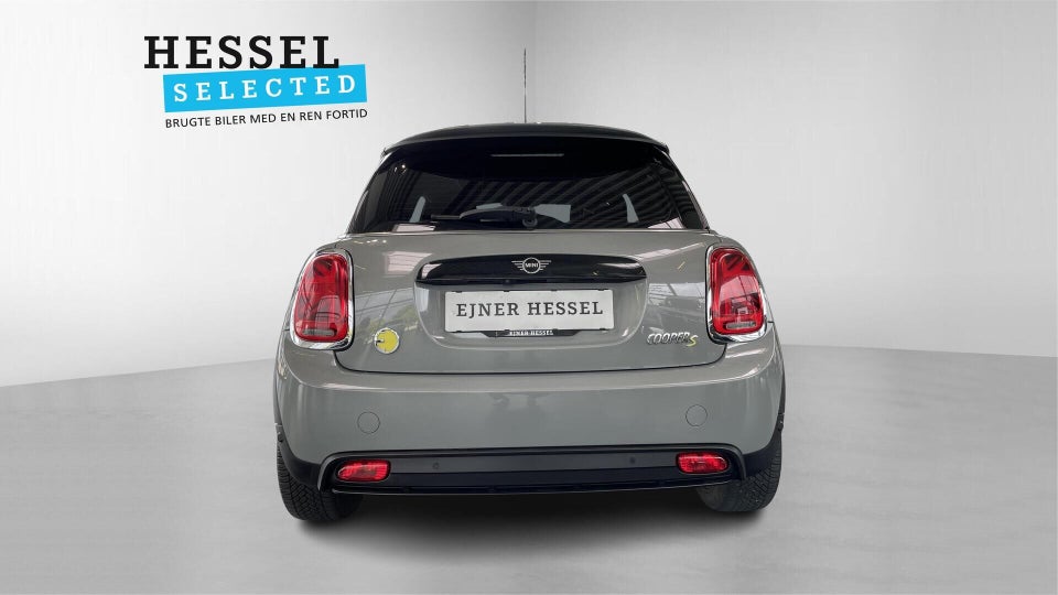 MINI Cooper SE Essential 3d