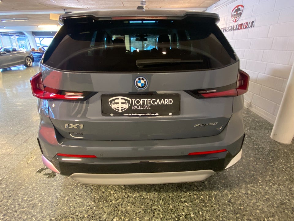 BMW iX1 xDrive30 X-Line 5d