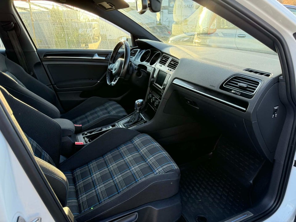 VW Golf VII 1,4 GTE DSG 5d