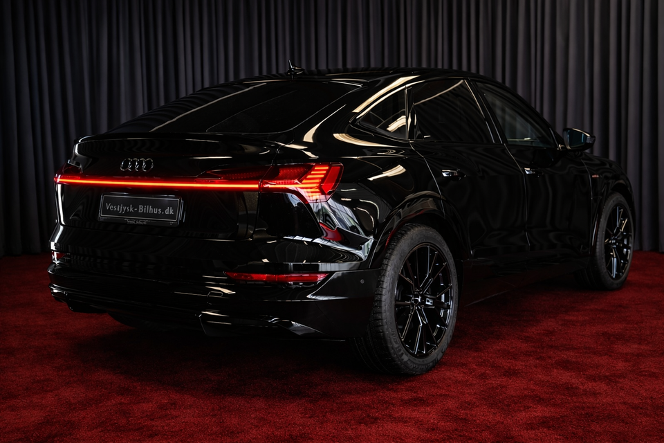 Audi e-tron 55 S-line Sportback quattro 5d
