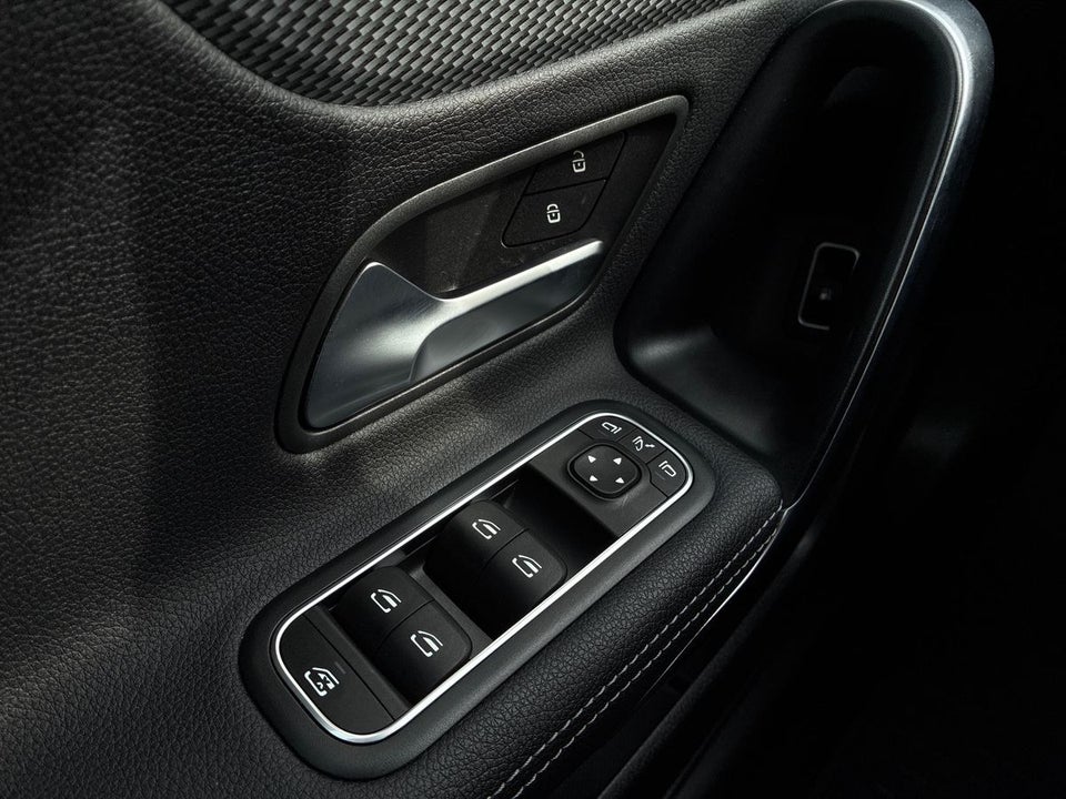 Mercedes A250 e 1,3 Progressive aut. 5d