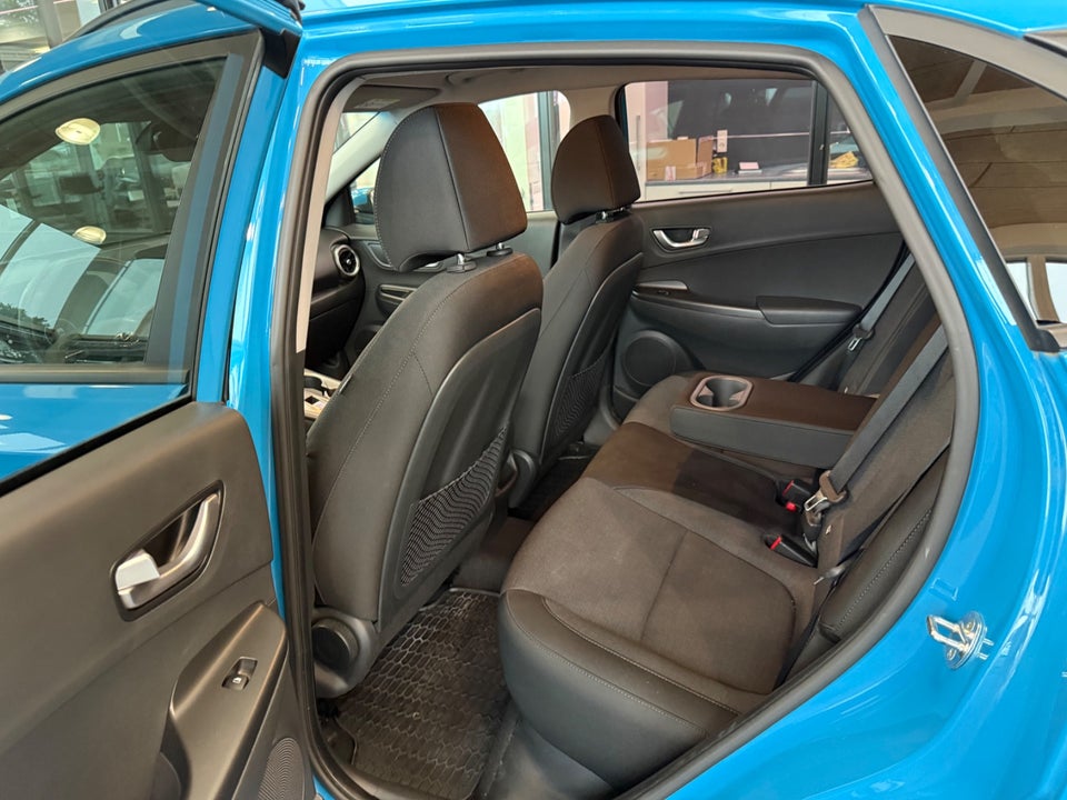 Hyundai Kona 39 EV Essential 5d