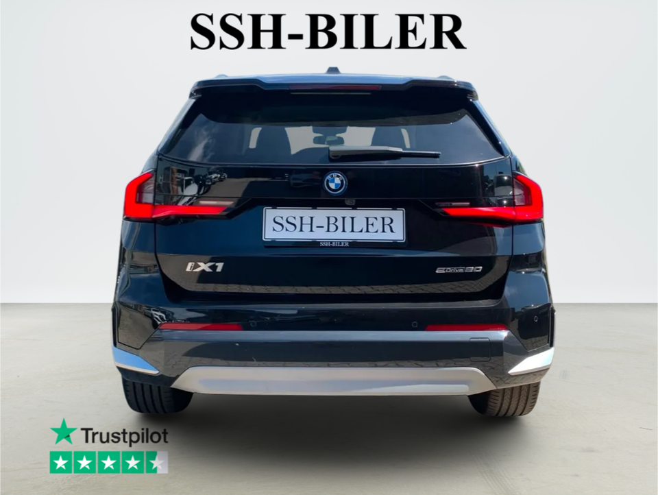 BMW iX1 eDrive20 X-Line 5d