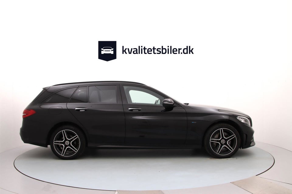 Mercedes C300 de 2,0 AMG Line Night Edition stc. aut. 5d