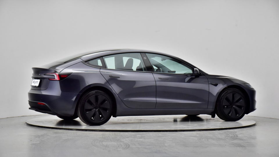 Tesla Model 3 RWD 4d