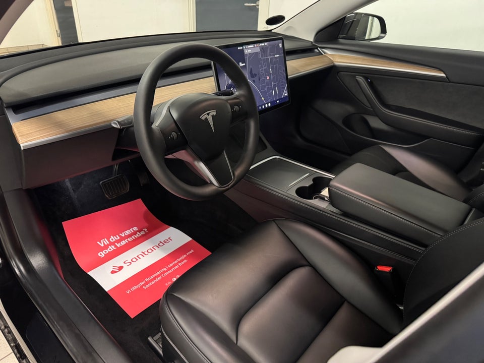 Tesla Model 3 Long Range RWD 4d