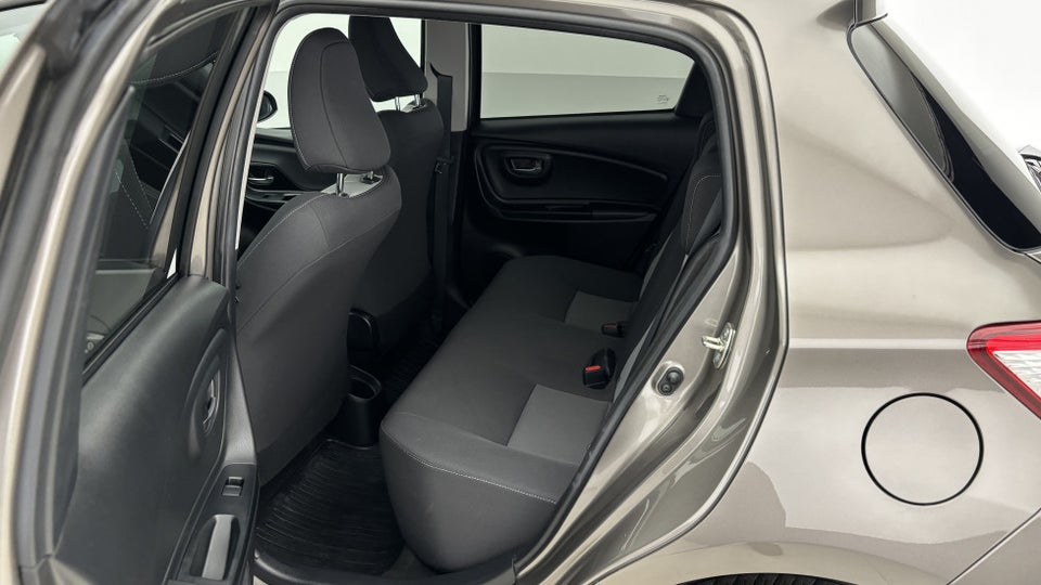 Toyota Yaris 1,5 VVT-iE T2 Limited 5d