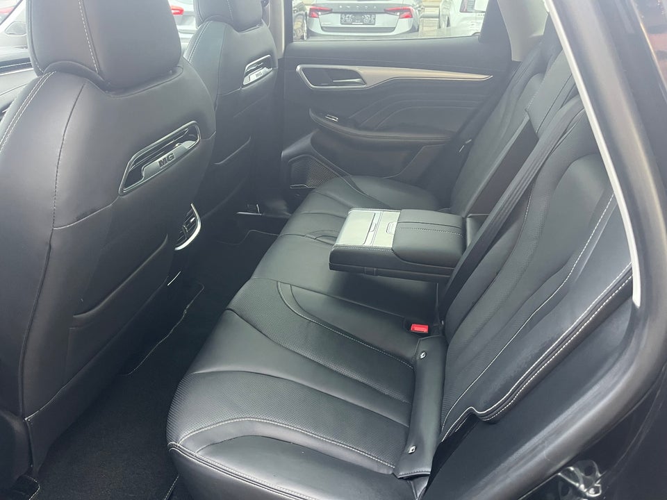 MG Marvel R Performance 5d