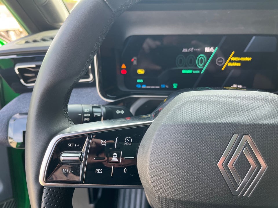 Renault 5 E-Tech 52 Techno 5d
