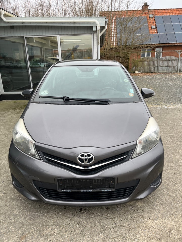 Toyota Yaris 1,4 D-4D T1 Van 5d
