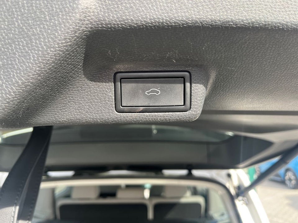 VW ID.Buzz 77 Style 75 Years Edition SWB 5d