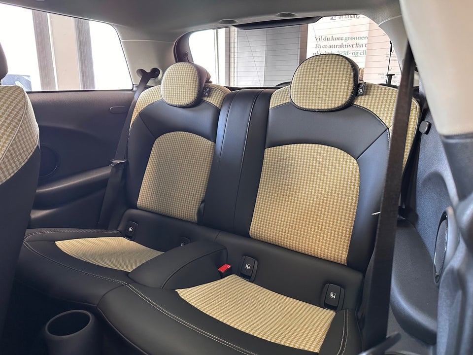 MINI Cooper SE Edition Premium Plus 3d