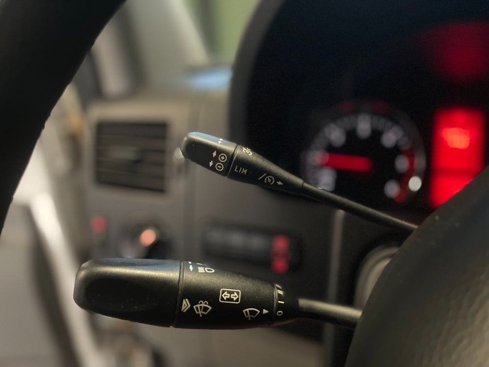 VW Crafter 2,0 TDi 163 Kassevogn L