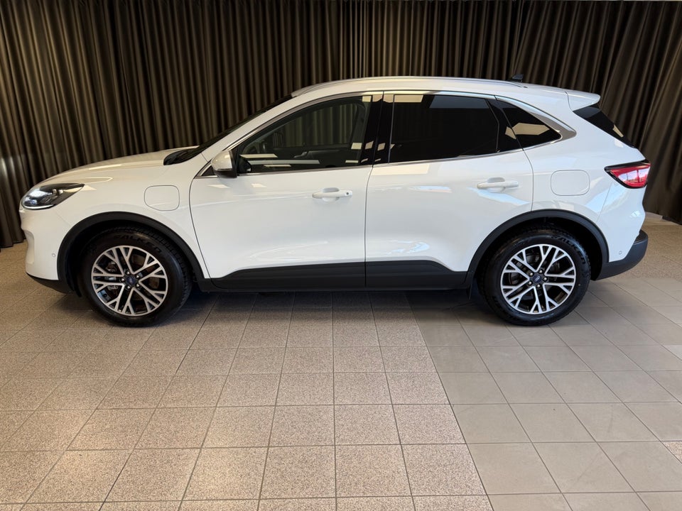 Ford Kuga 2,5 PHEV Titanium CVT 5d