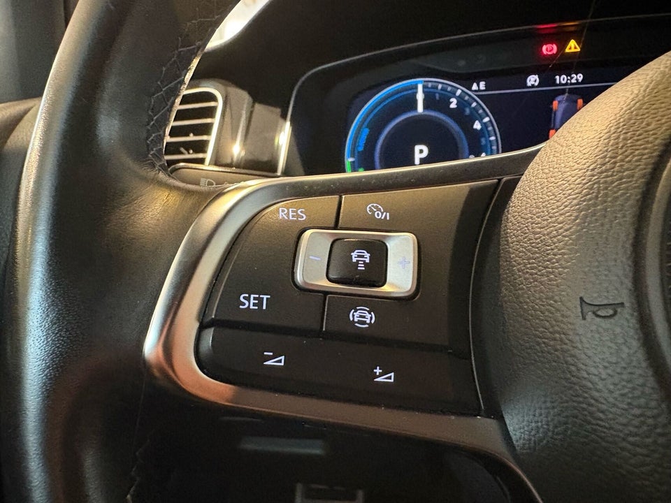 VW Golf VII 1,4 GTE Limited Edition DSG 5d