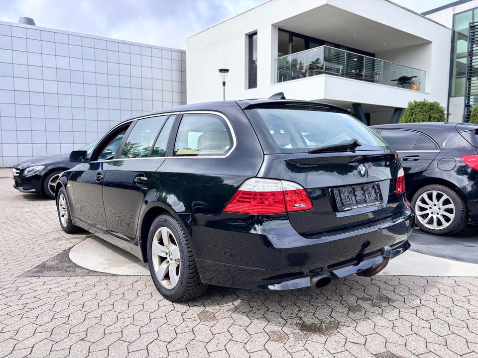 BMW 520i 2,0 Touring 5d