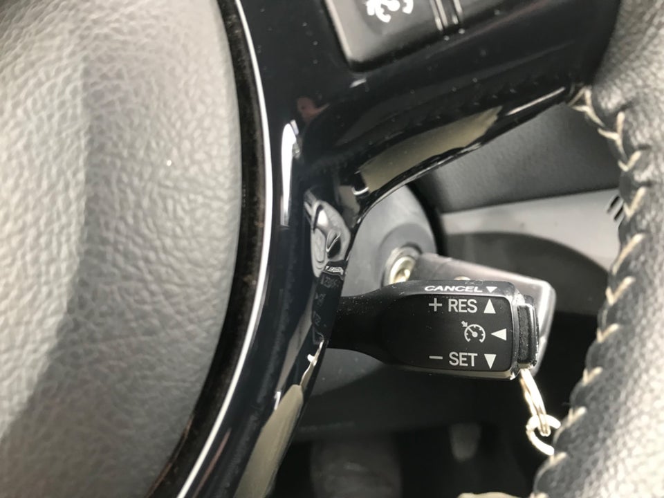 Toyota Yaris 1,5 VVT-i T2 5d