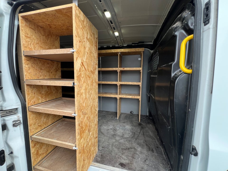 Ford Transit 350 L2 Van 2,2 TDCi 155 Trend H2 RWD