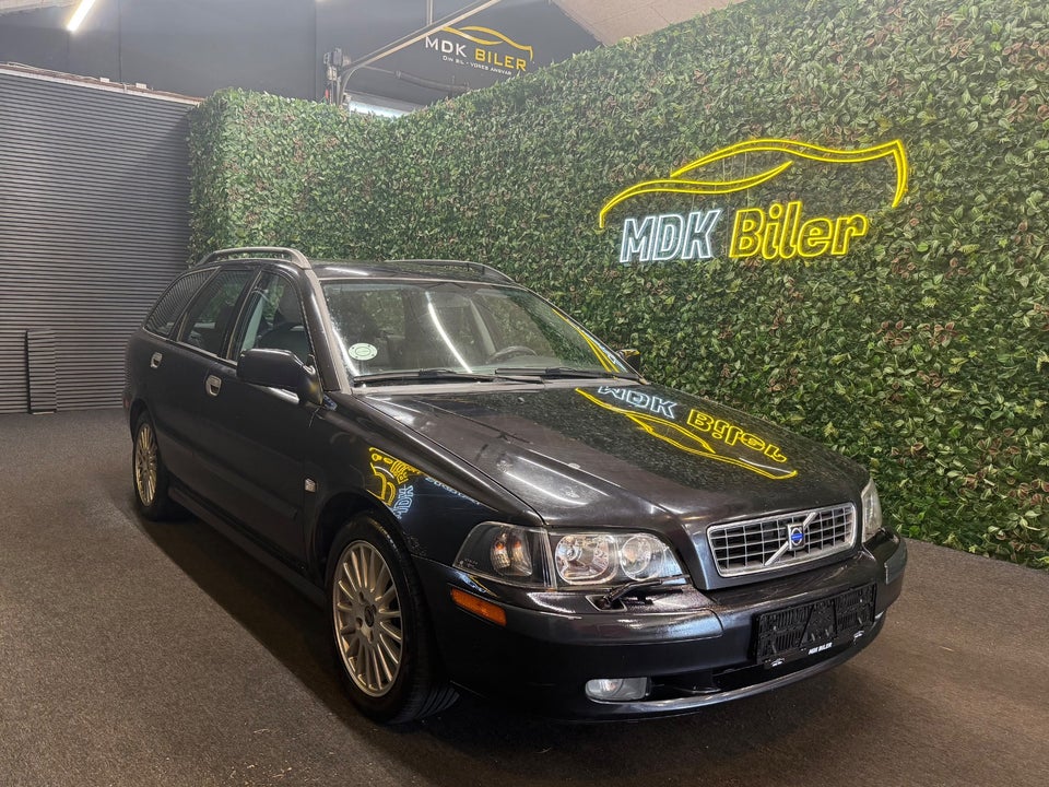 Volvo V40 1,8  5d