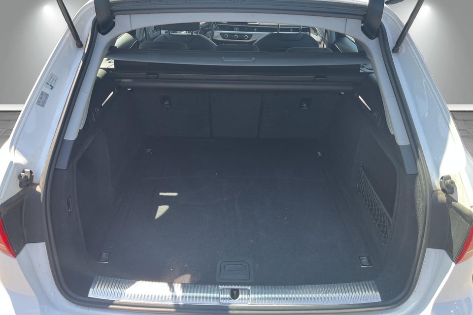 Audi A4 40 TFSi Sport Prestige Avant S-tr. 5d