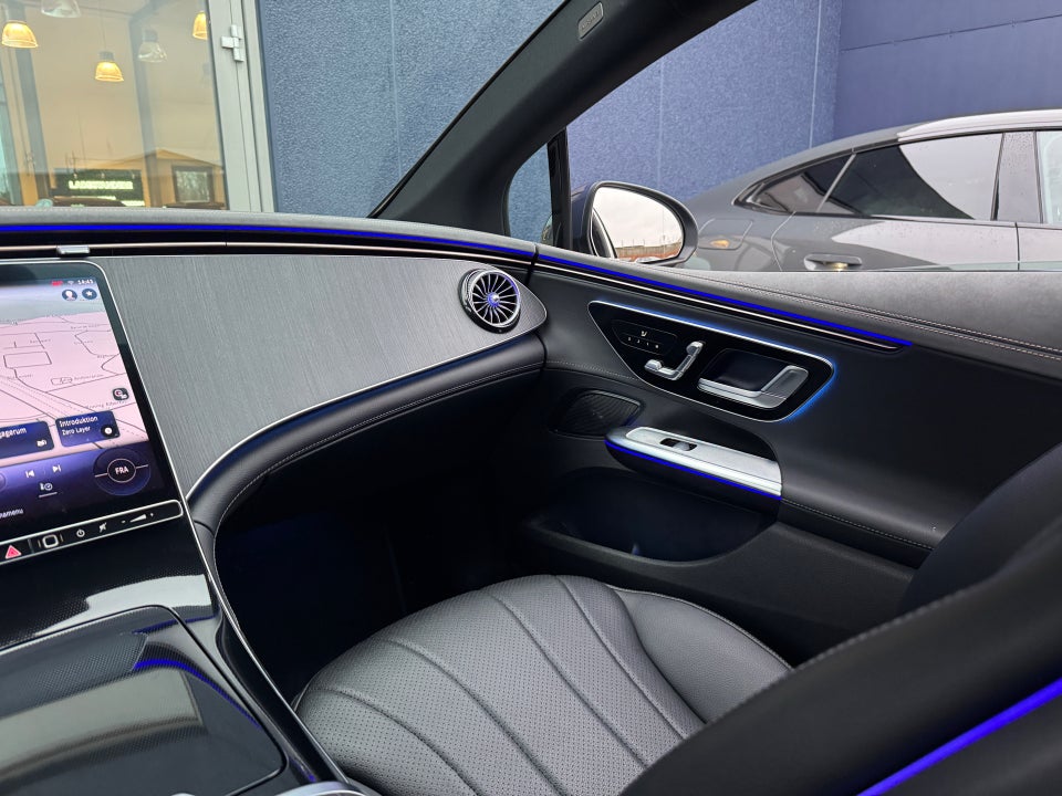 Mercedes EQE300 Electric Art 4d