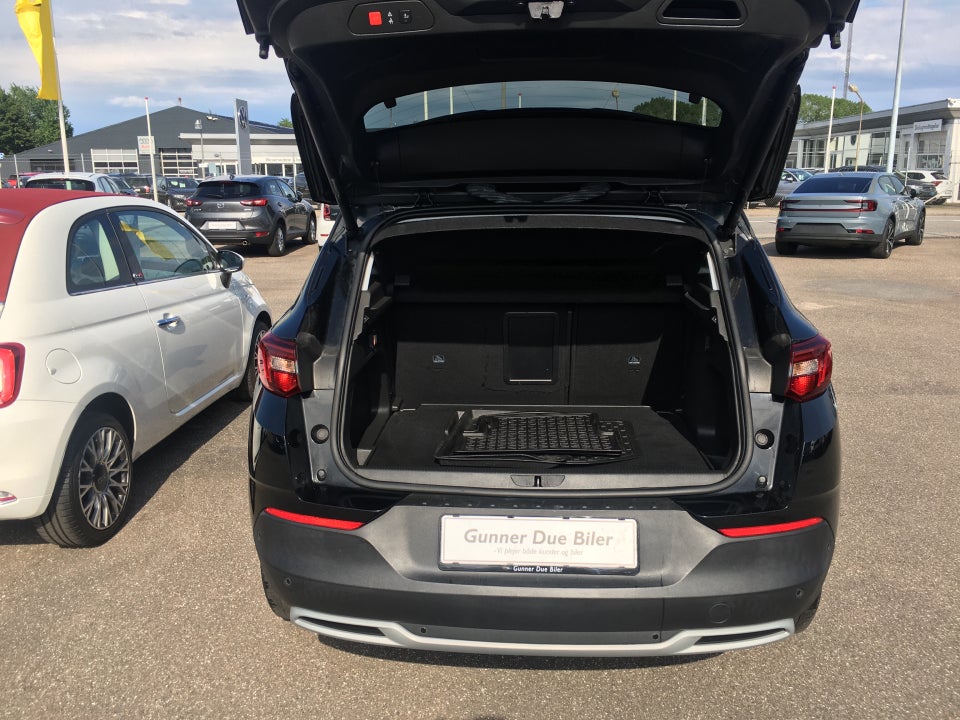 Opel Grandland X 1,2 T 130 Enjoy 5d