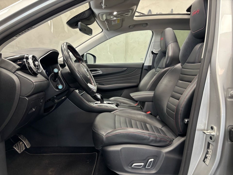 MG EHS 1,5 PHEV Luxury 5d