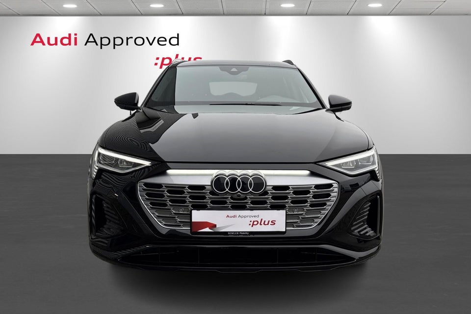 Audi Q8 e-tron 55 S-line quattro 5d