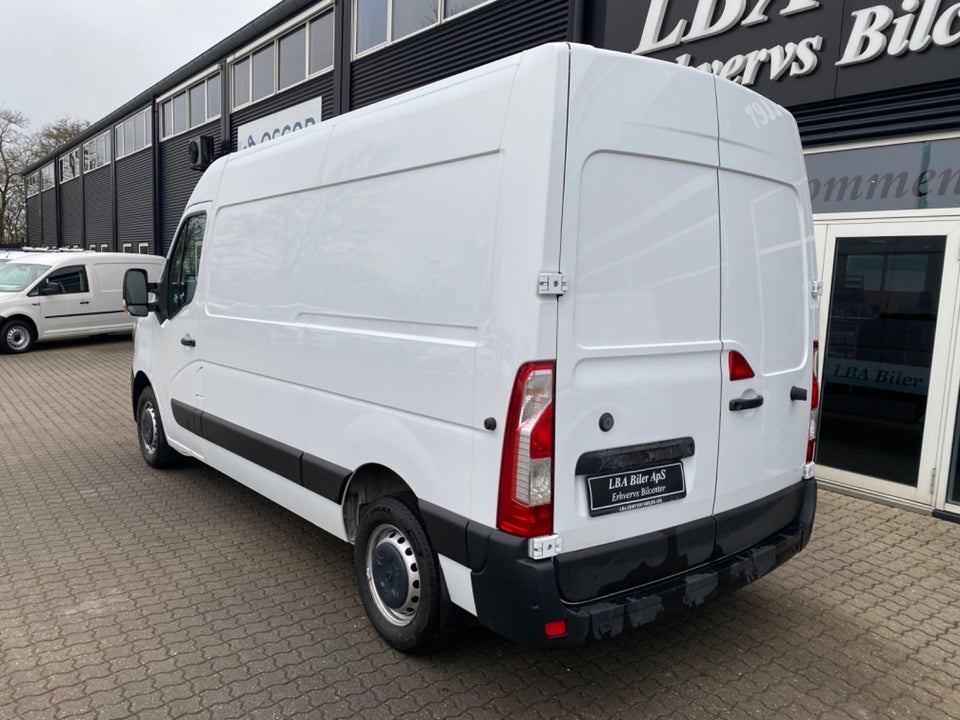 Renault Master IV T35 2,3 dCi 150 L2H2 Kassevogn