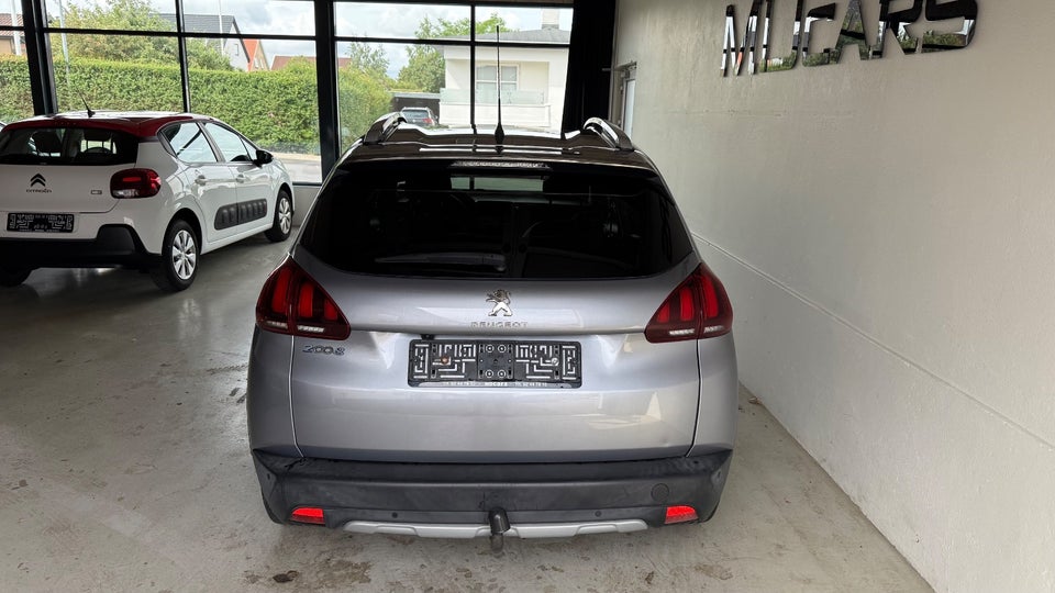 Peugeot 2008 1,2 e-THP 110 Allure Sky 5d