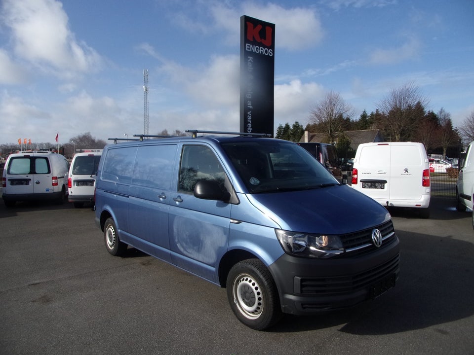 VW Transporter 2,0 TDi 150 Kassevogn lang