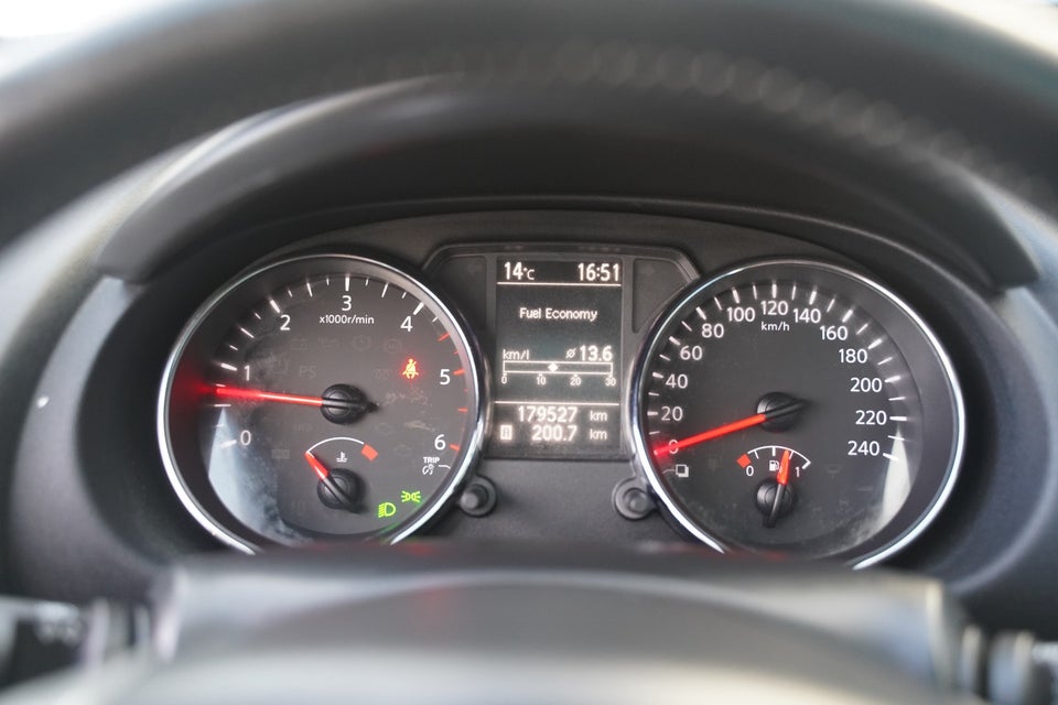 Nissan Qashqai 2,0 dCi Tekna 5d