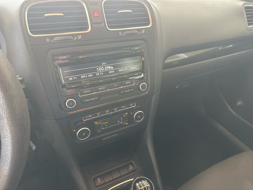 VW Golf VI 1,6 TDi 105 Comfortline Variant BMT 5d