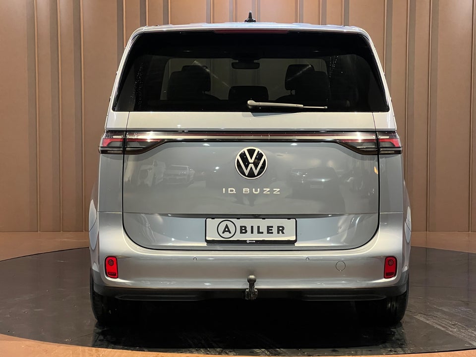VW ID.Buzz 77 Pro SWB 5d