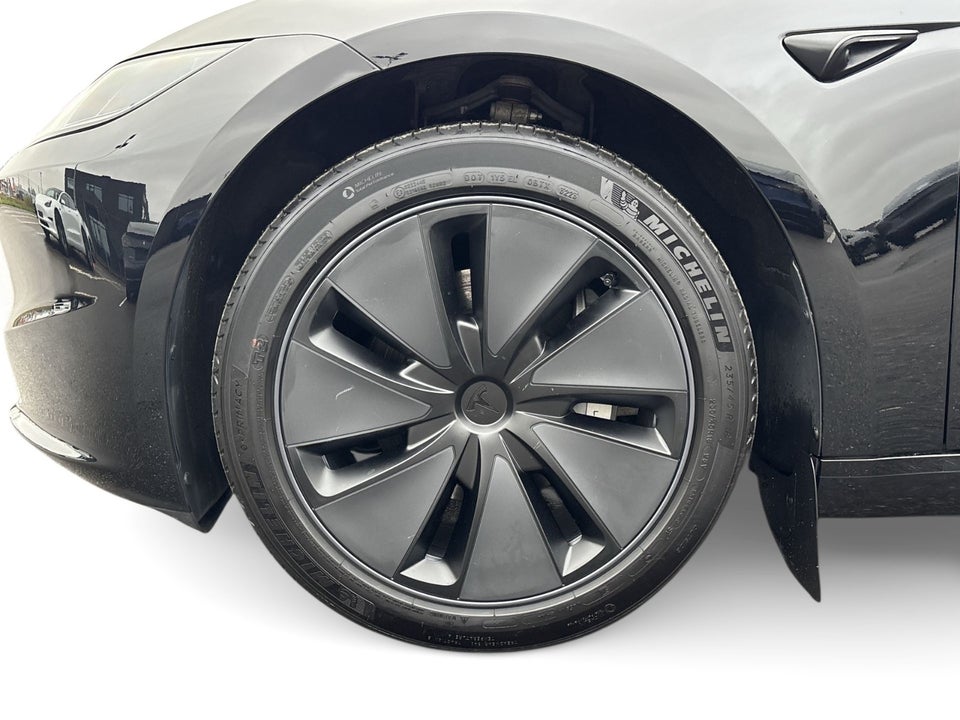 Tesla Model 3 RWD 4d