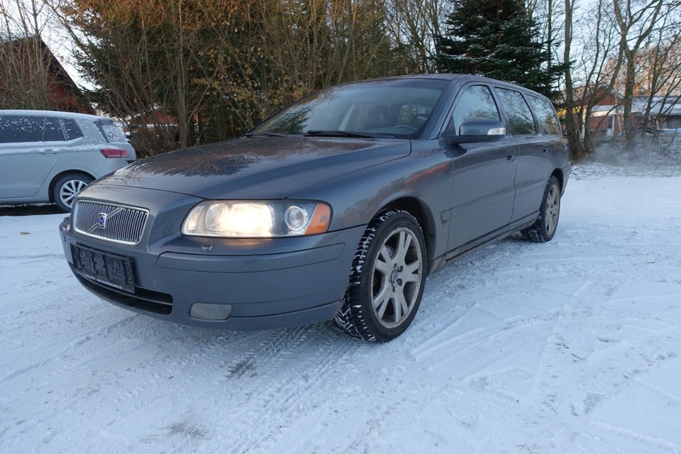 Volvo V70 2,4 140 Classic 5d