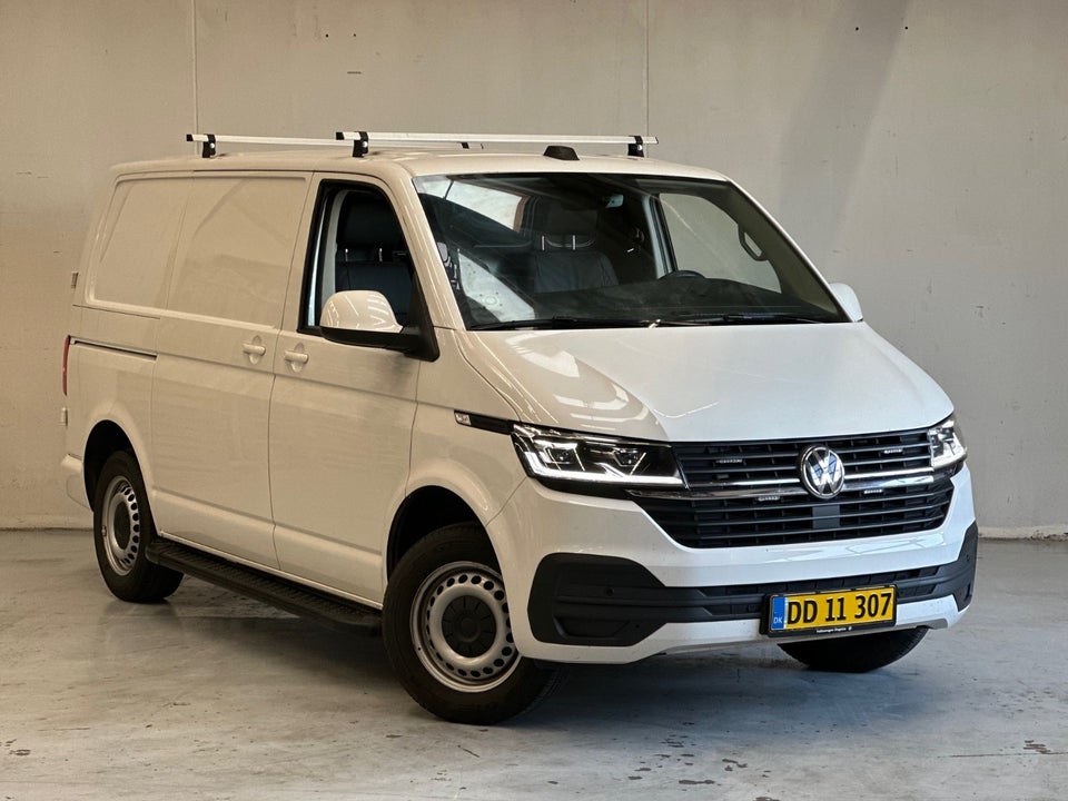 VW Transporter 2,0 TDi 150 Kassevogn DSG kort